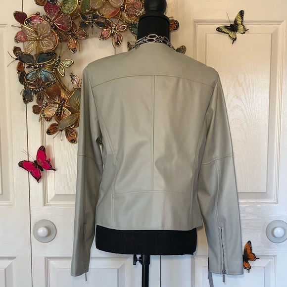 💼 Bagatelle Pearl Gray Moto Jacket - Picture 5 of 15